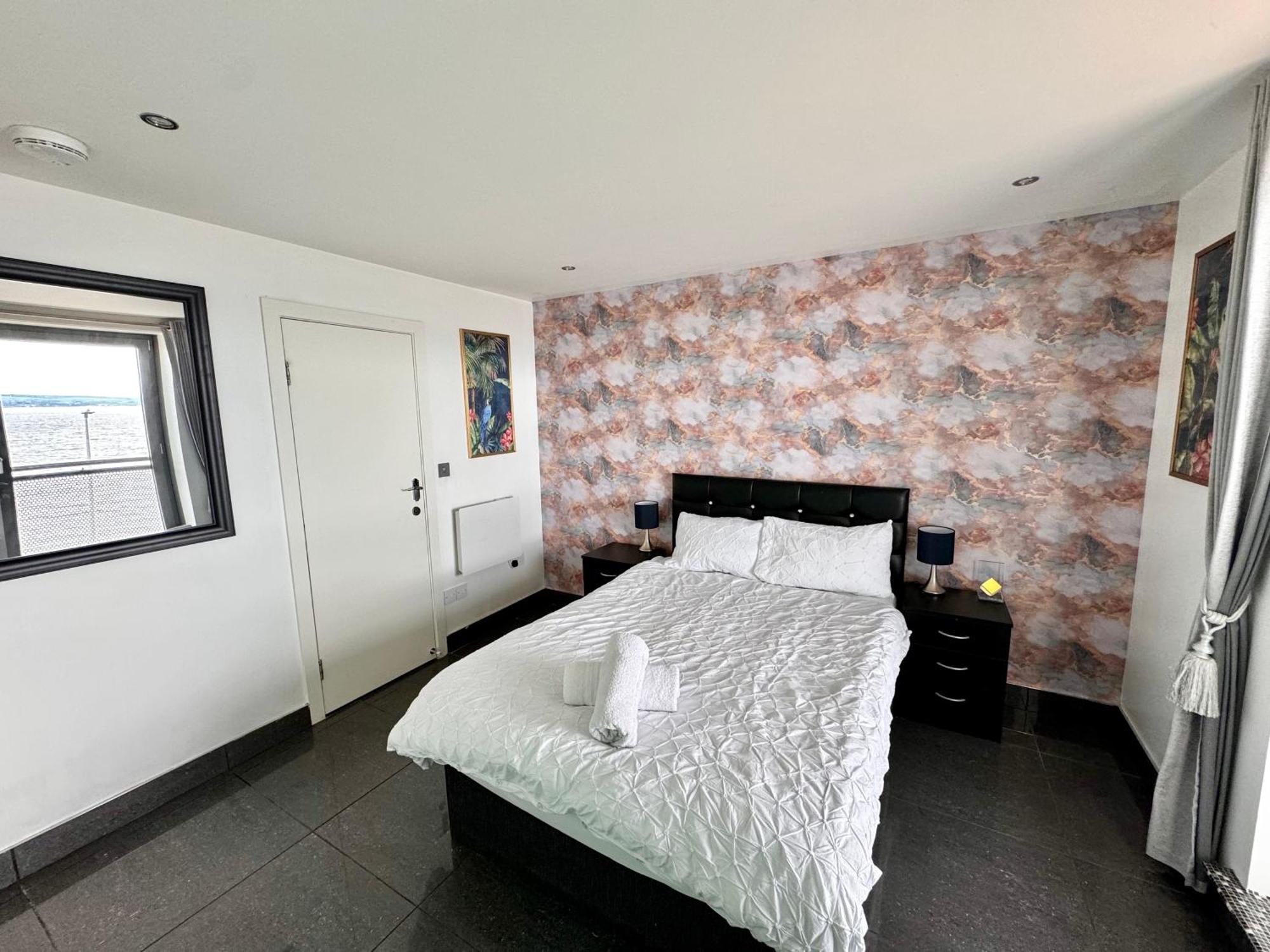 Ocean Park Apartments - Oceanfront - Free Parking And Fast Wifi Edinburgh Luaran gambar