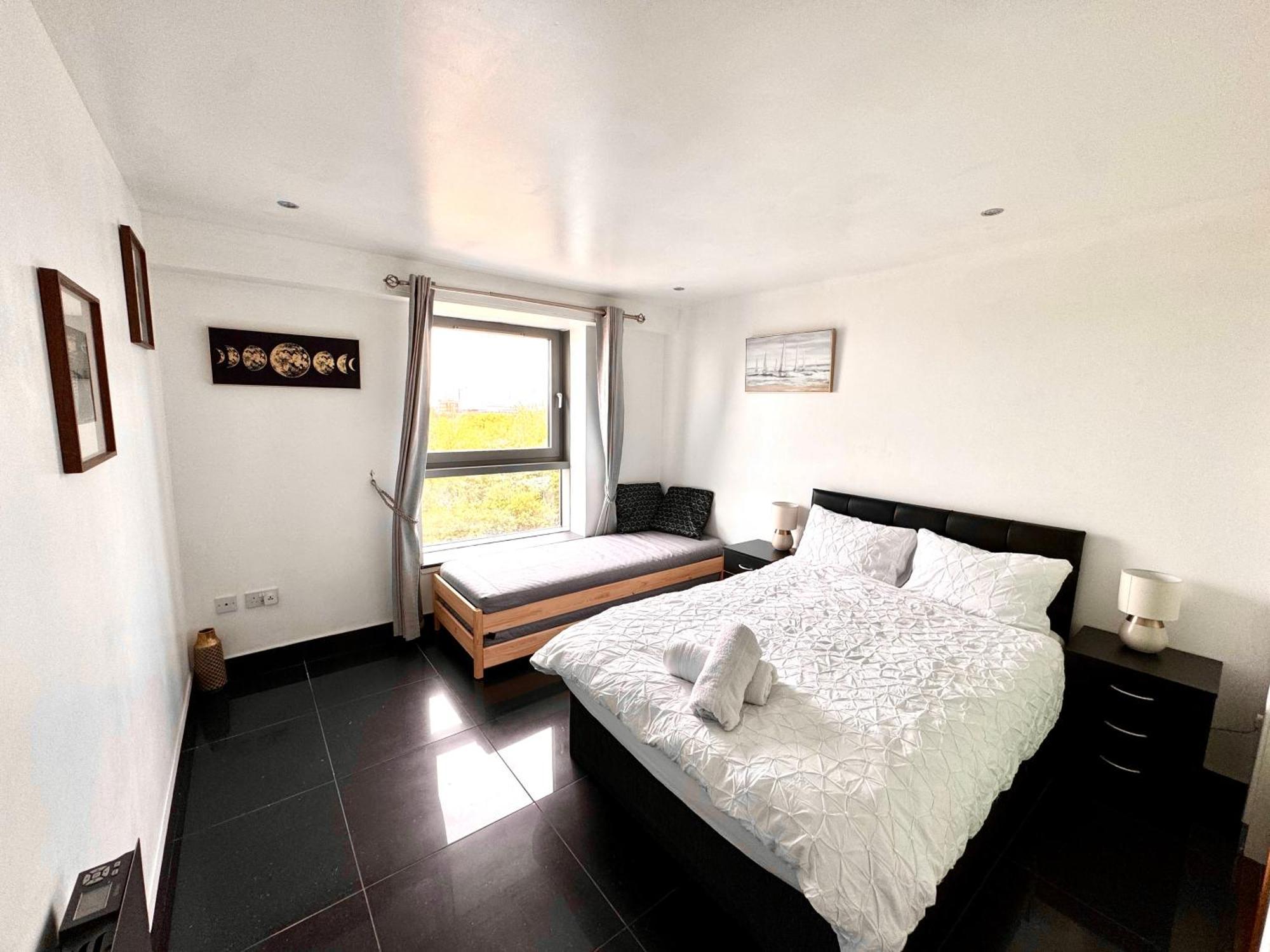 Ocean Park Apartments - Oceanfront - Free Parking And Fast Wifi Edinburgh Luaran gambar