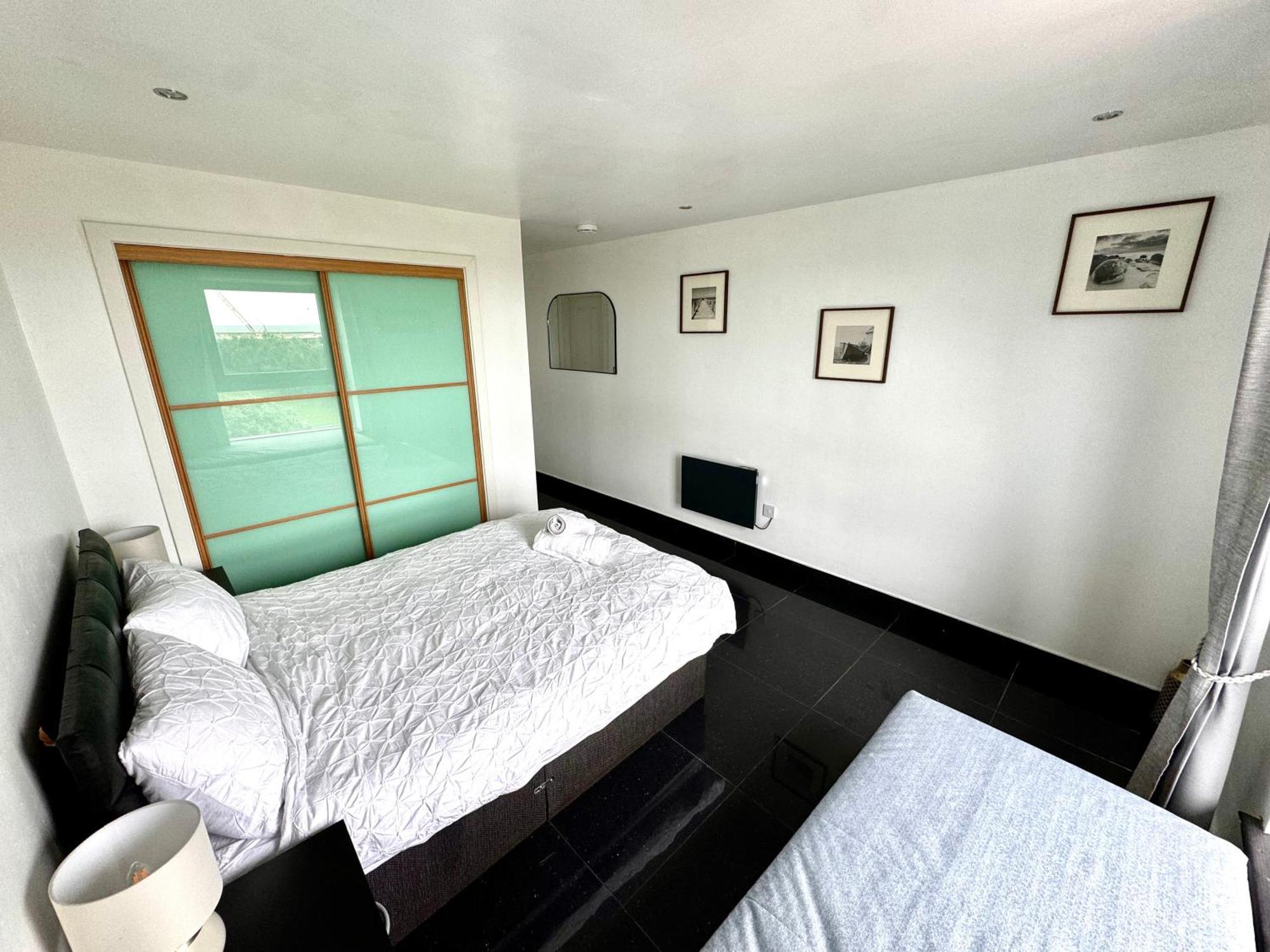 Ocean Park Apartments - Oceanfront - Free Parking And Fast Wifi Edinburgh Luaran gambar