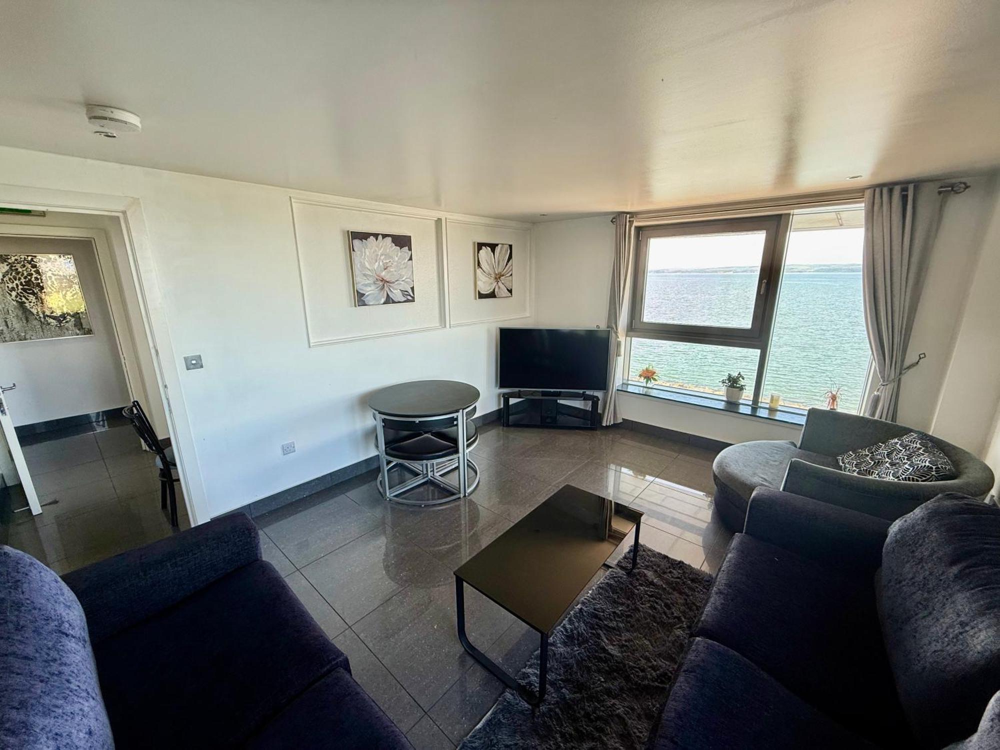 Ocean Park Apartments - Oceanfront - Free Parking And Fast Wifi Edinburgh Luaran gambar