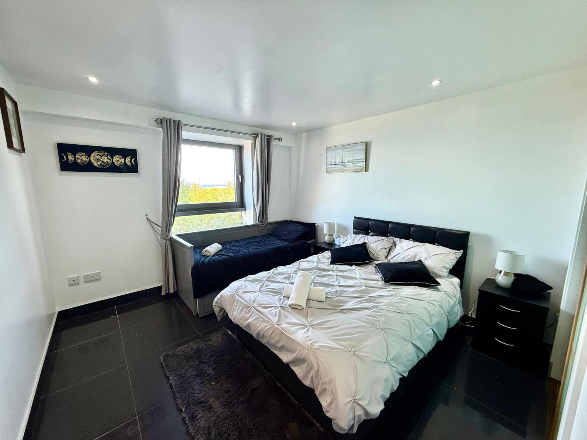 Ocean Park Apartments - Oceanfront - Free Parking And Fast Wifi Edinburgh Luaran gambar